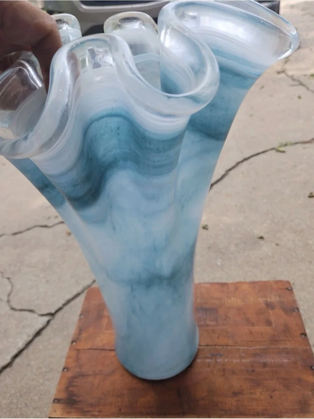 Large Hand Blown Blue & White Swirl Art Glass Ruffled Vase 15.5